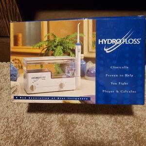 Different style "waterpik"